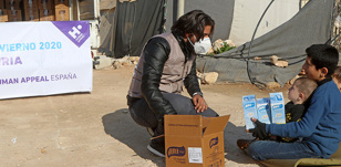 Reparto caravana solidaria en Siria