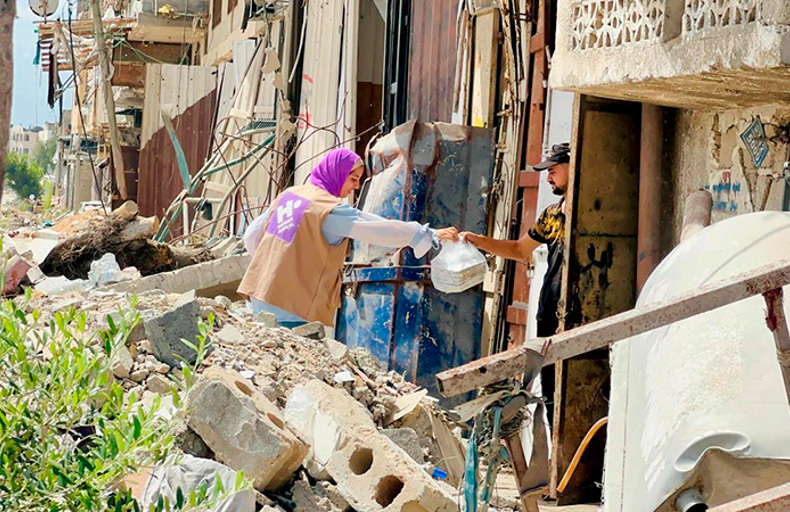 Repartiendo comida en Norte, Centro y Sur de Gaza