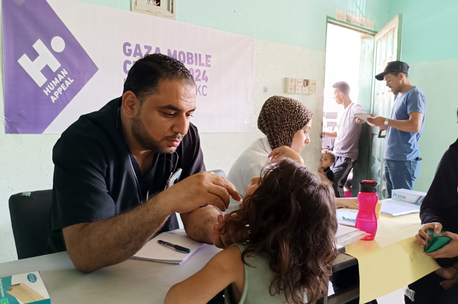 Clínica móvil en Gaza - Atención médica a personas desplazadas